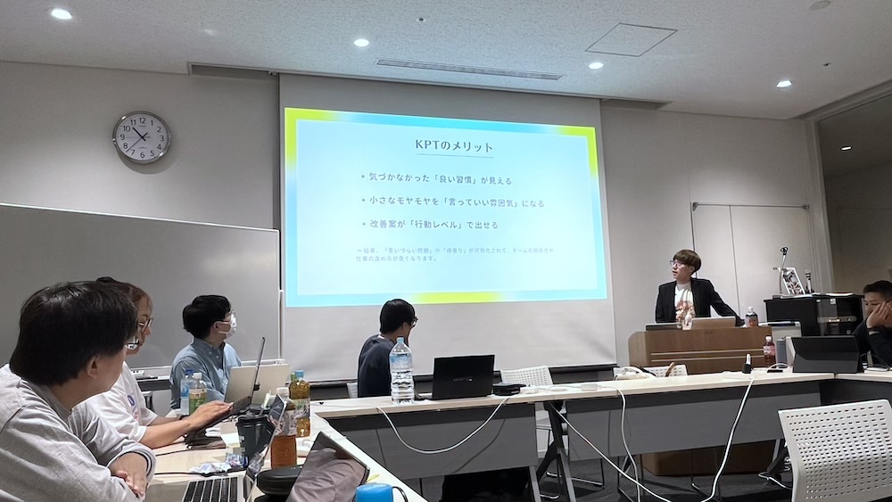 ミートアップイベントでの個人発表の様子